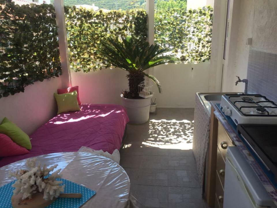 Villa Ria Dugi Rat Bagian luar foto